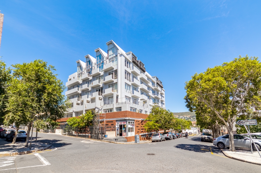 1 Bedroom Property for Sale in Gardens Western Cape